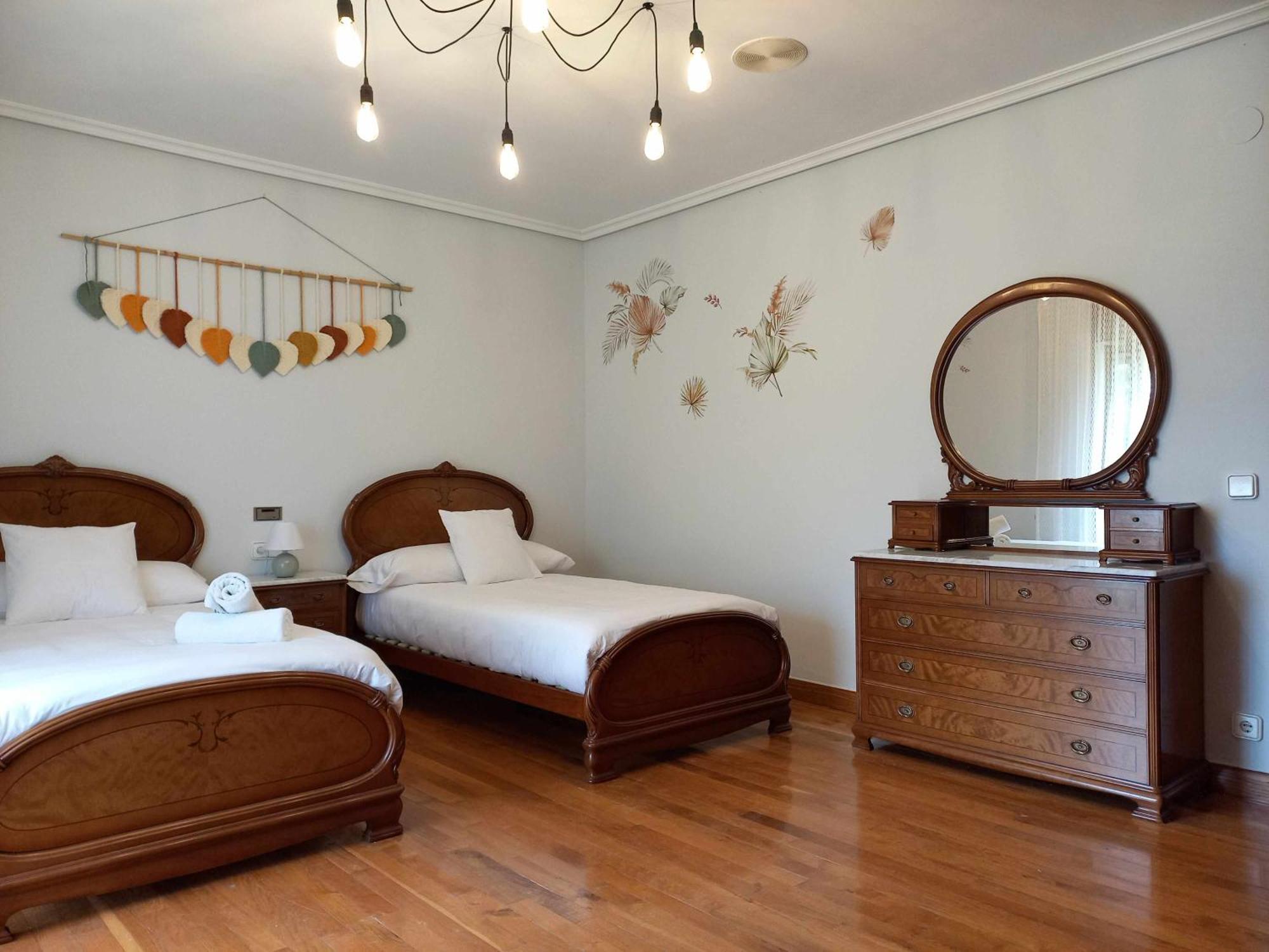 Casa Albaitar Con Piscina Y Sala De Juegos Azcona Bagian luar foto