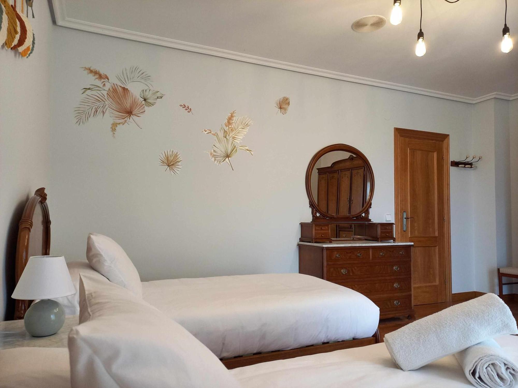 Casa Albaitar Con Piscina Y Sala De Juegos Azcona Bagian luar foto