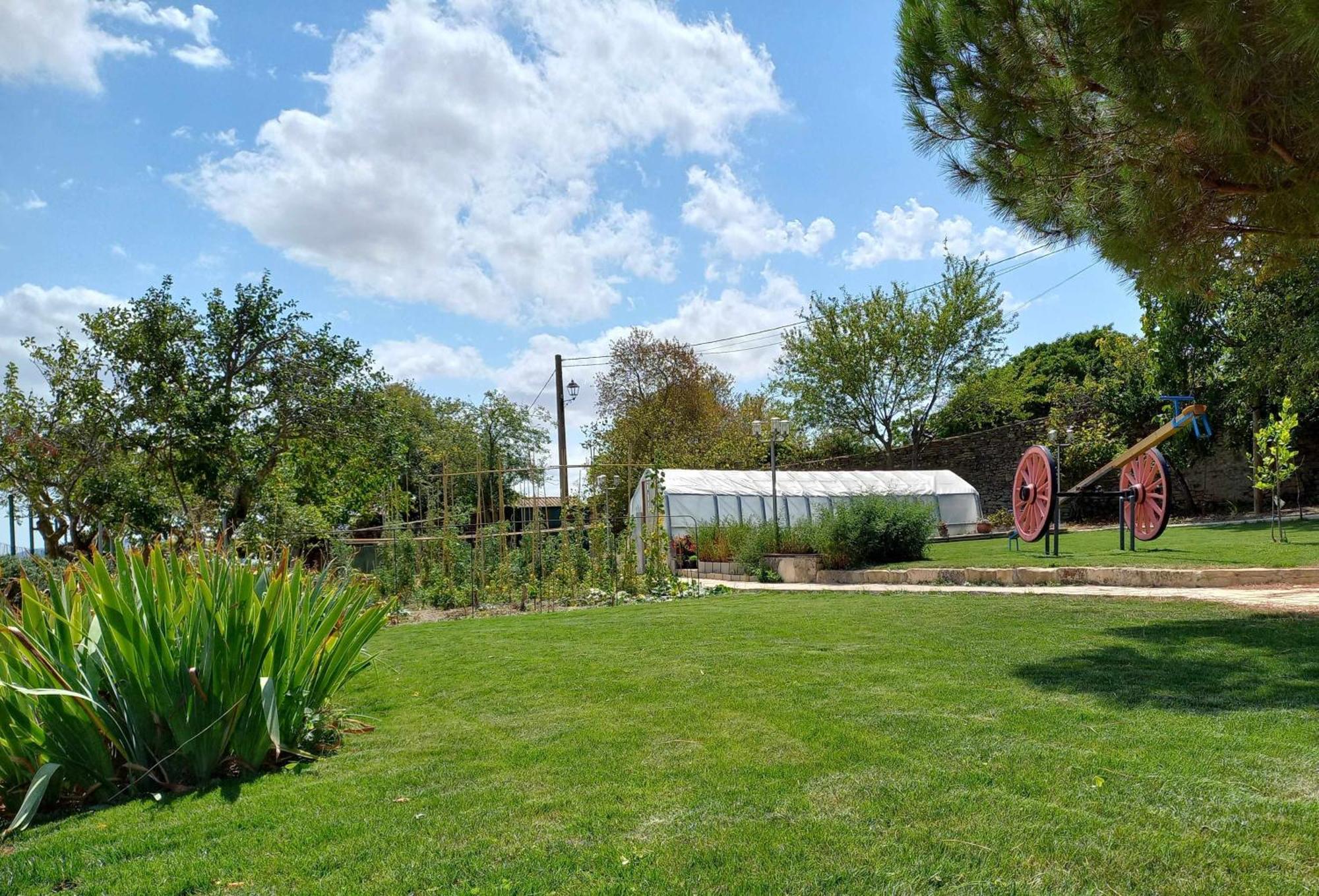 Casa Albaitar Con Piscina Y Sala De Juegos Azcona Bagian luar foto